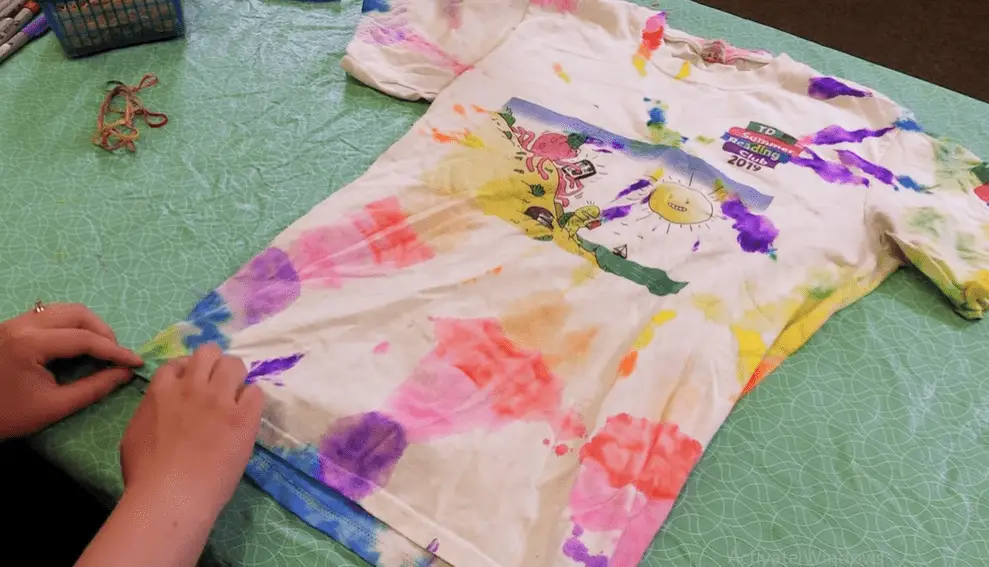 Tie Dye With Sharpies And Vinegar